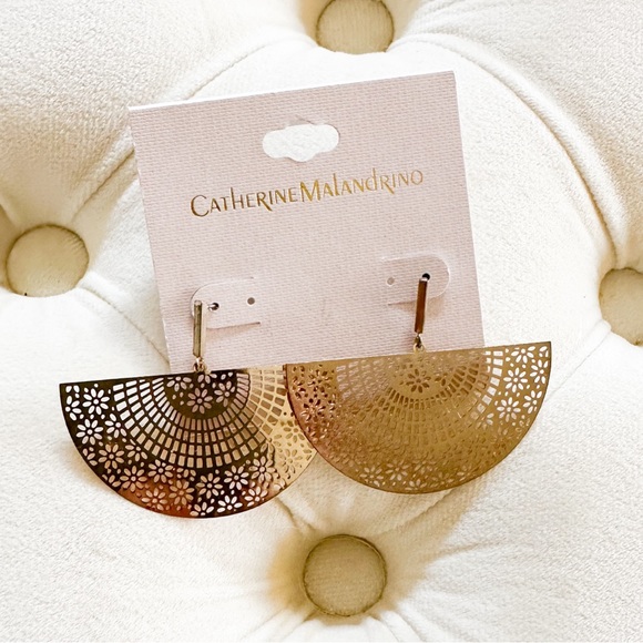 Catherine Malandrino gold earrings NWT - Picture 2 of 3
